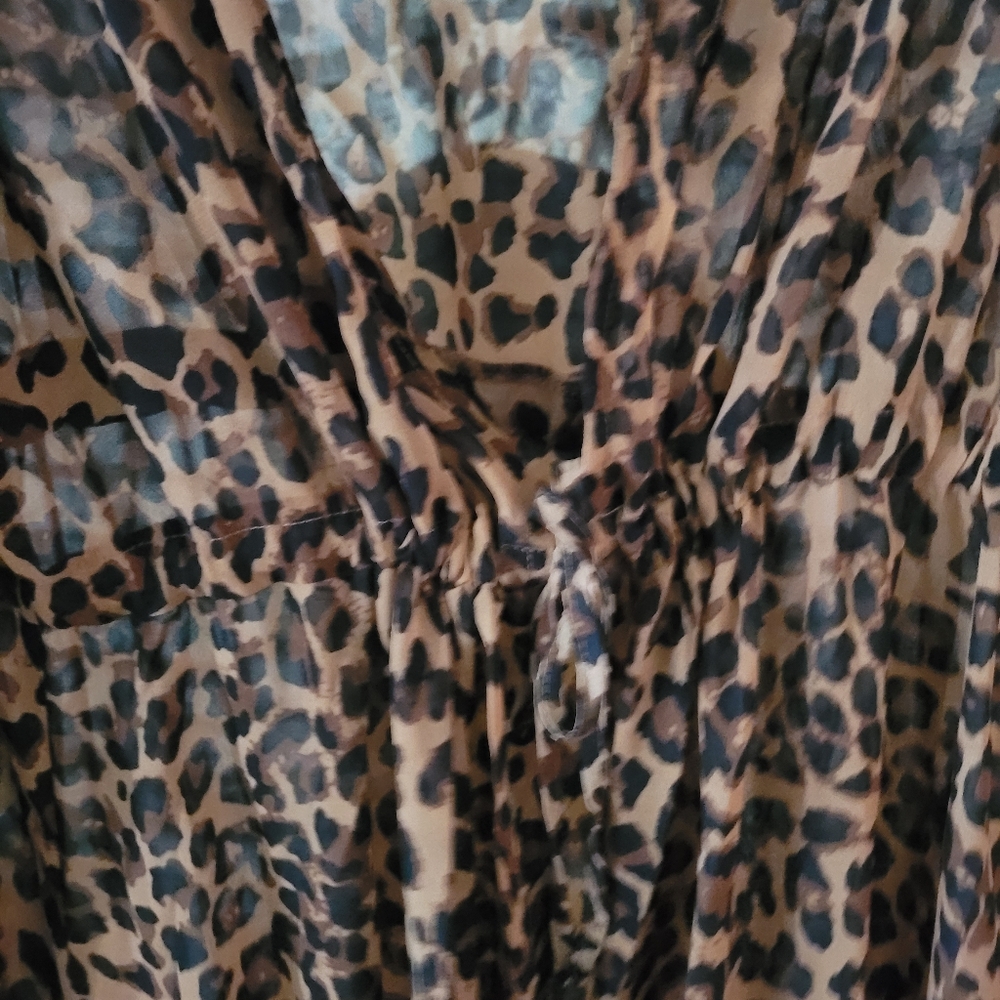 Leopard Sheer Cover Up XL - Picture 3 of 4